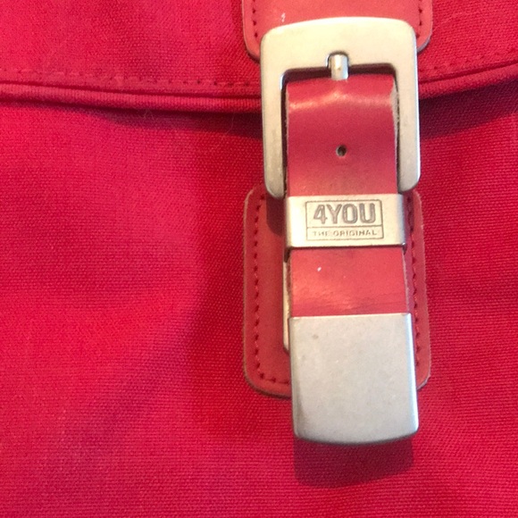 , 4 YOU BAG PACK ,15 inches in length and 12 inches in width, used in GC. - Picture 2 of 7